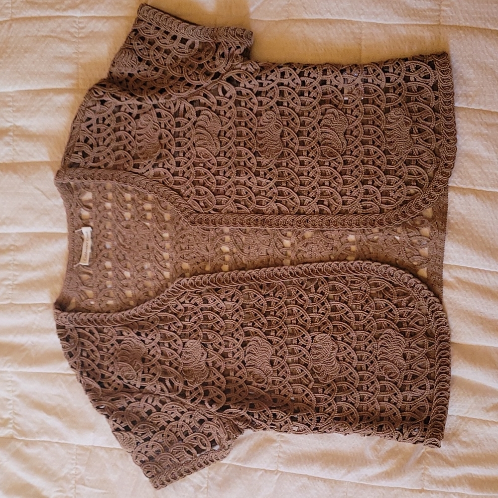 Intricate design short sleeve cardigan